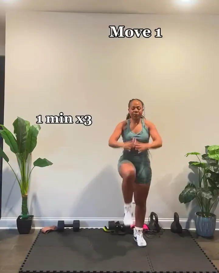 Solange in her living room, from her reel Lose your fupa, Move 2, 2 min x2.